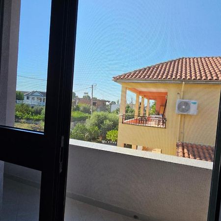 Fani'S Apartment Дуррес Екстер'єр фото