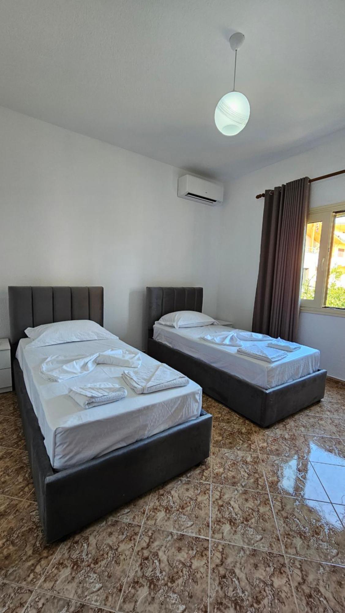 Fani'S Apartment Дуррес Екстер'єр фото